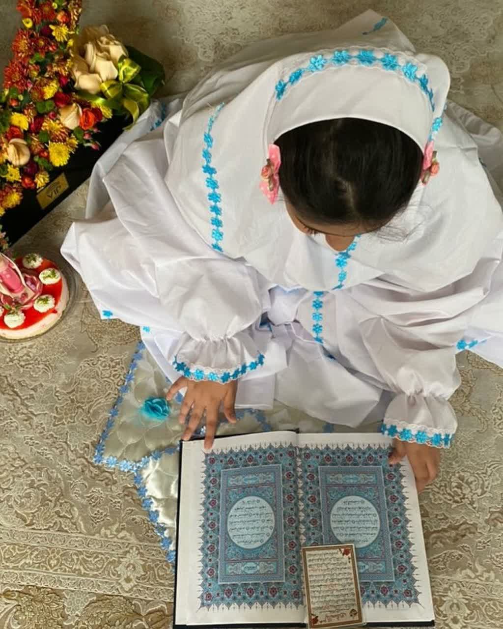 ست جشن تکلیف دخترانه مدل شکوفه نیلی - Image 3